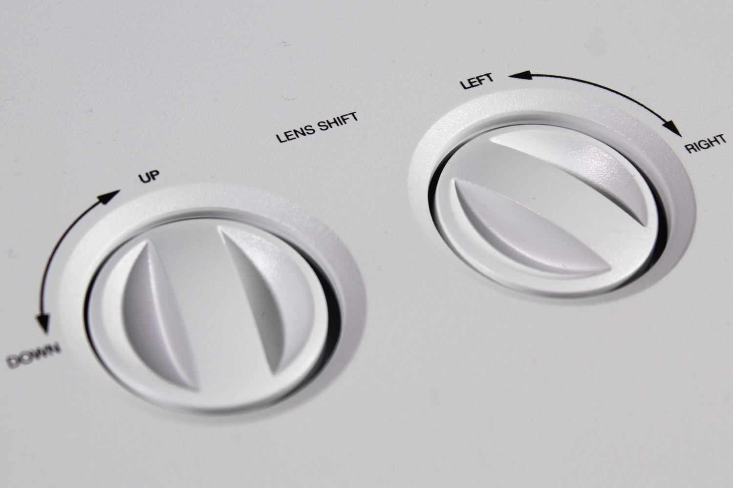 JVC LX-NZ30 Lens Controls