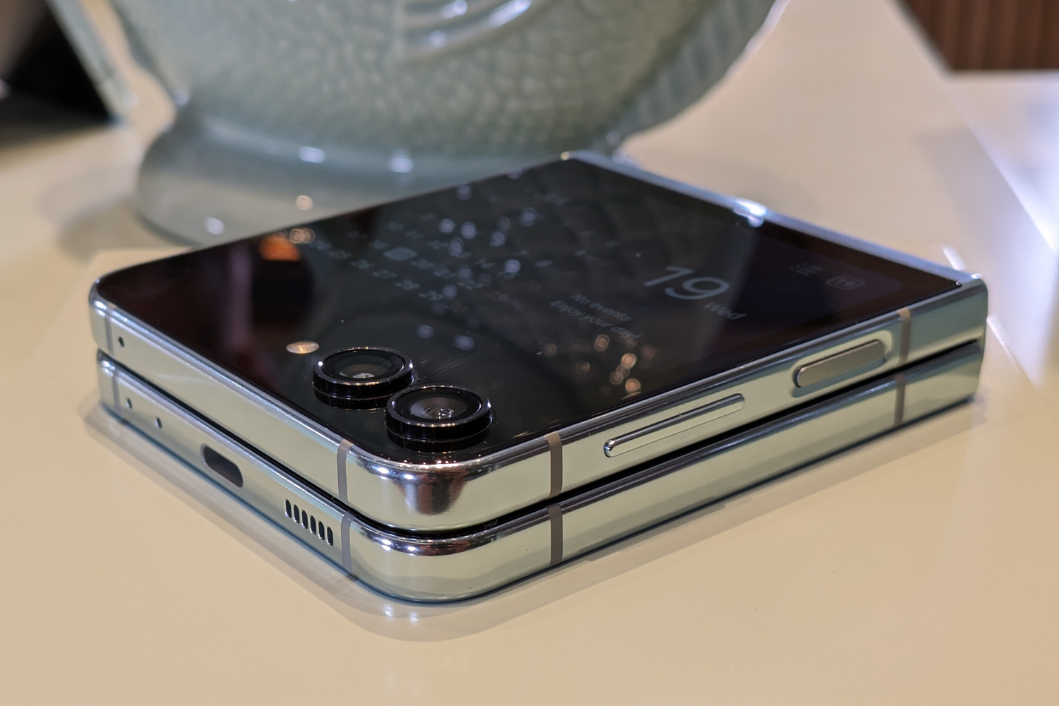 Samsung Galaxy Z Flip 5 hands-on on desk]